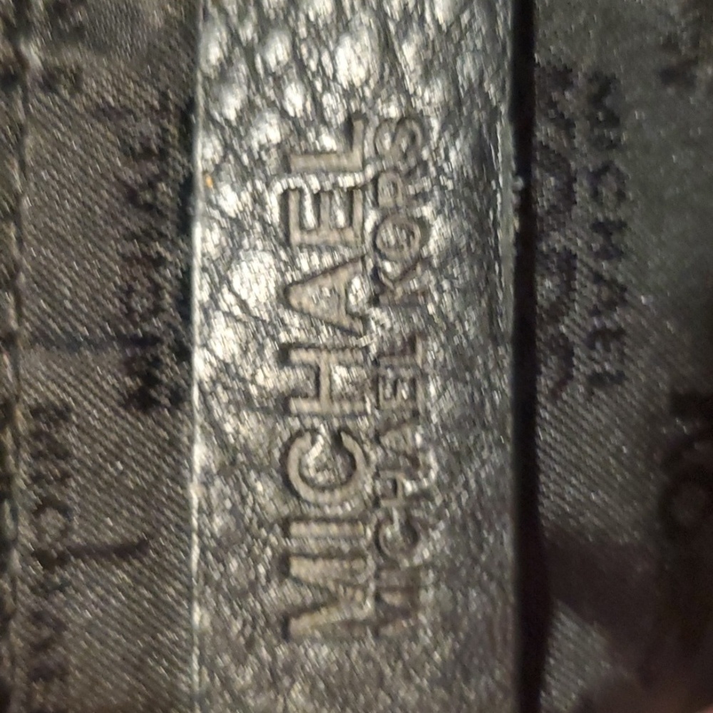 Michael Kors Wristlet - Picture 3 of 11
